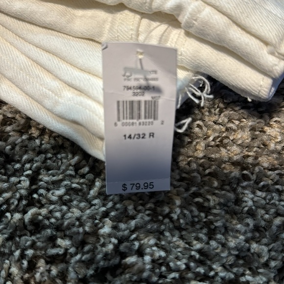NWT! Gap High Rise Pure White Cheeky Straight Jeans w/Washwell- Size 14/32🩵 - Picture 8 of 8